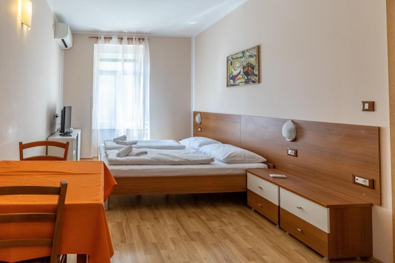 Apartments Liburnija オパティヤ エクステリア 写真