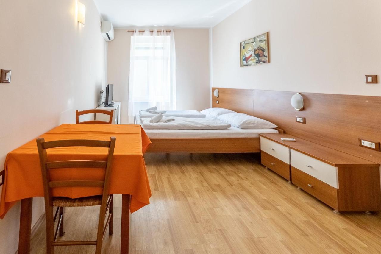 Apartments Liburnija オパティヤ エクステリア 写真