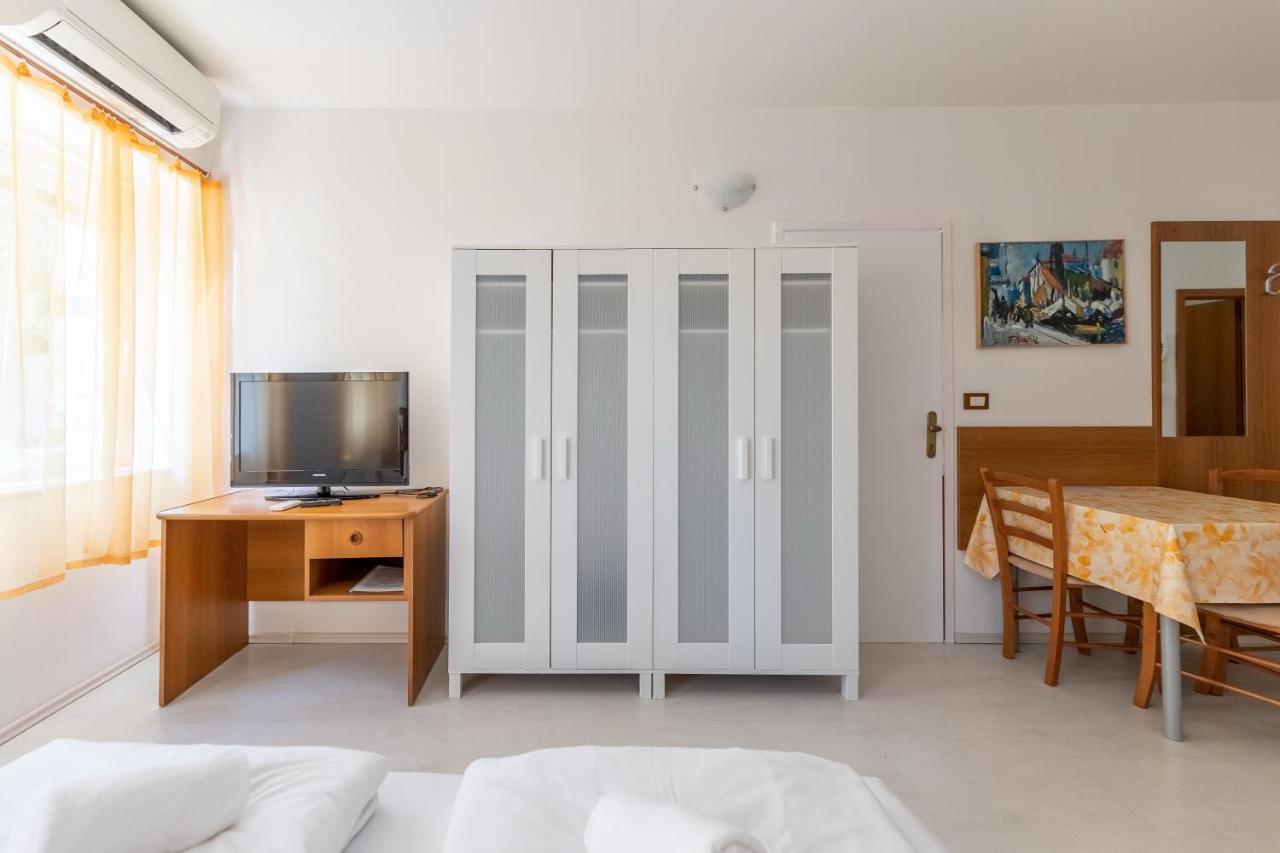 Apartments Liburnija オパティヤ エクステリア 写真