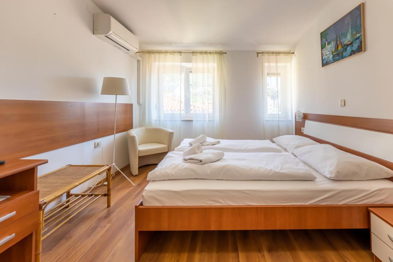 Apartments Liburnija オパティヤ エクステリア 写真