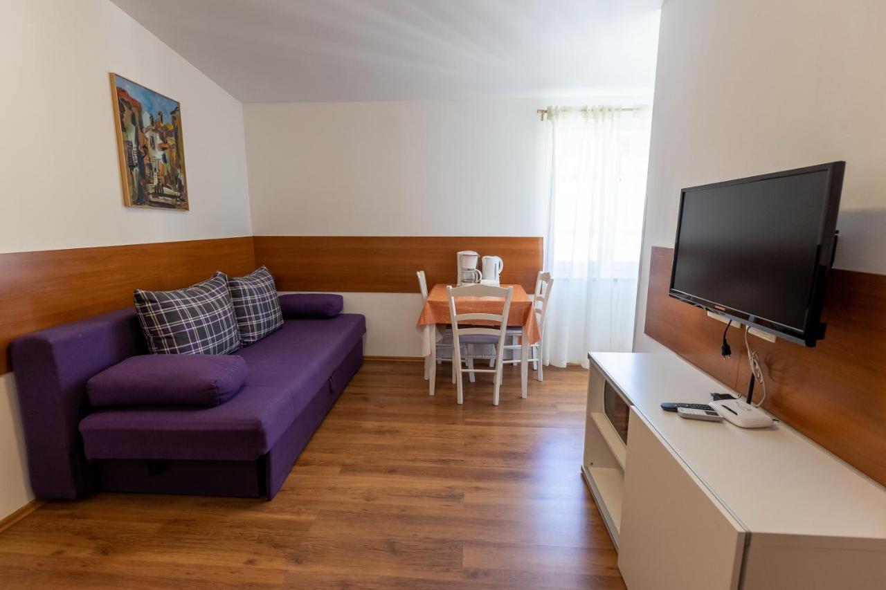Apartments Liburnija オパティヤ エクステリア 写真