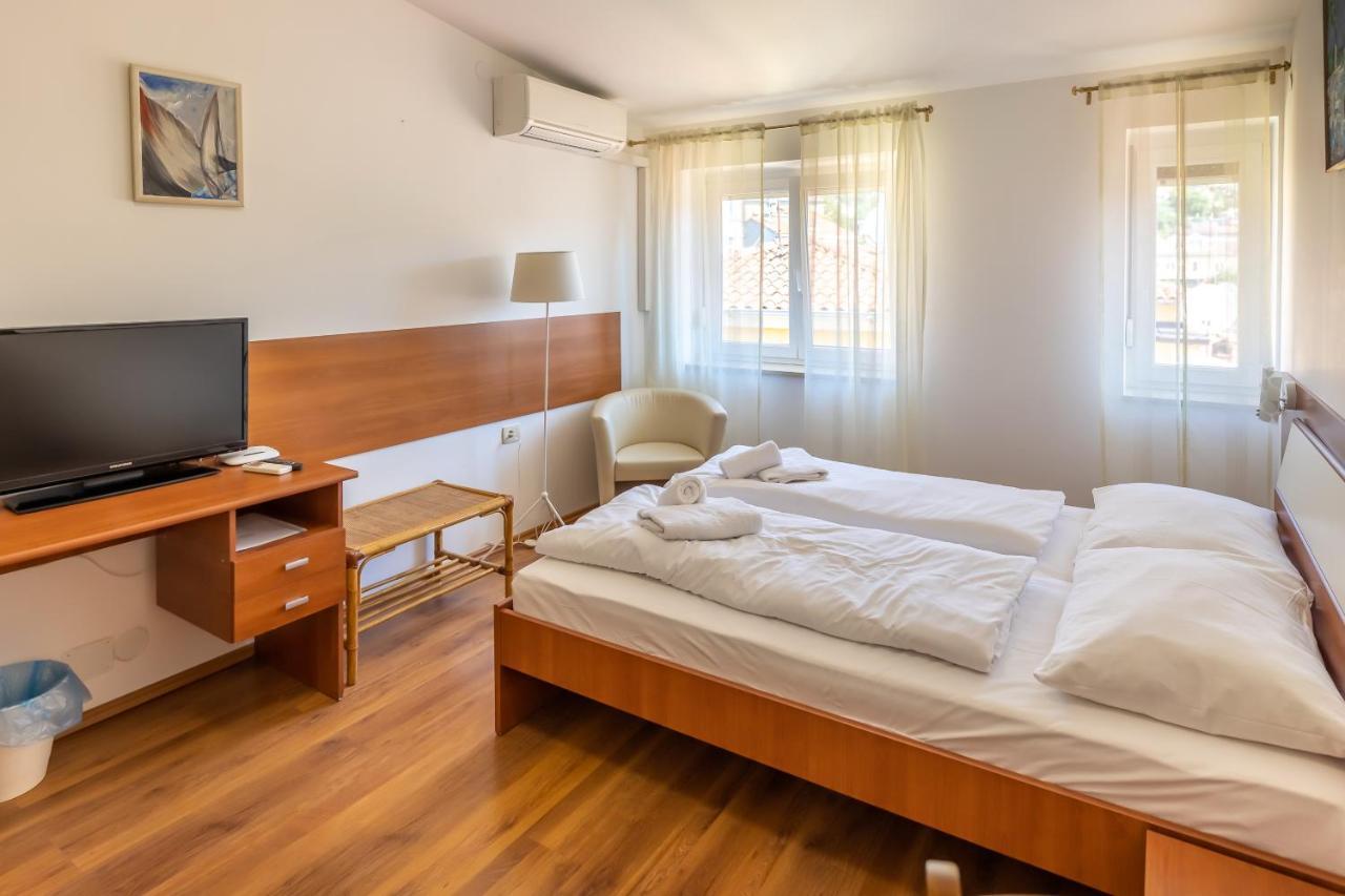 Apartments Liburnija オパティヤ エクステリア 写真