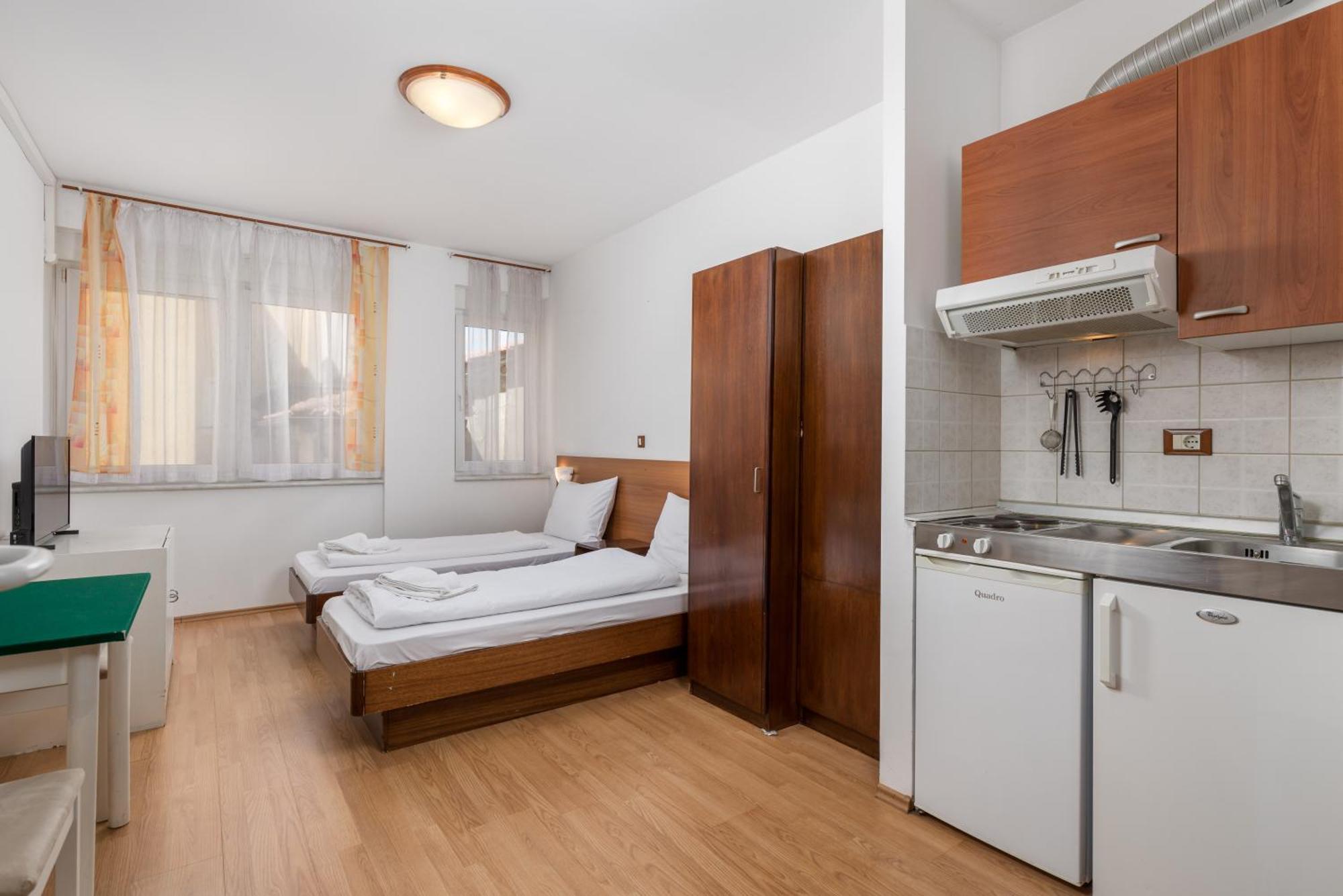 Apartments Liburnija オパティヤ エクステリア 写真
