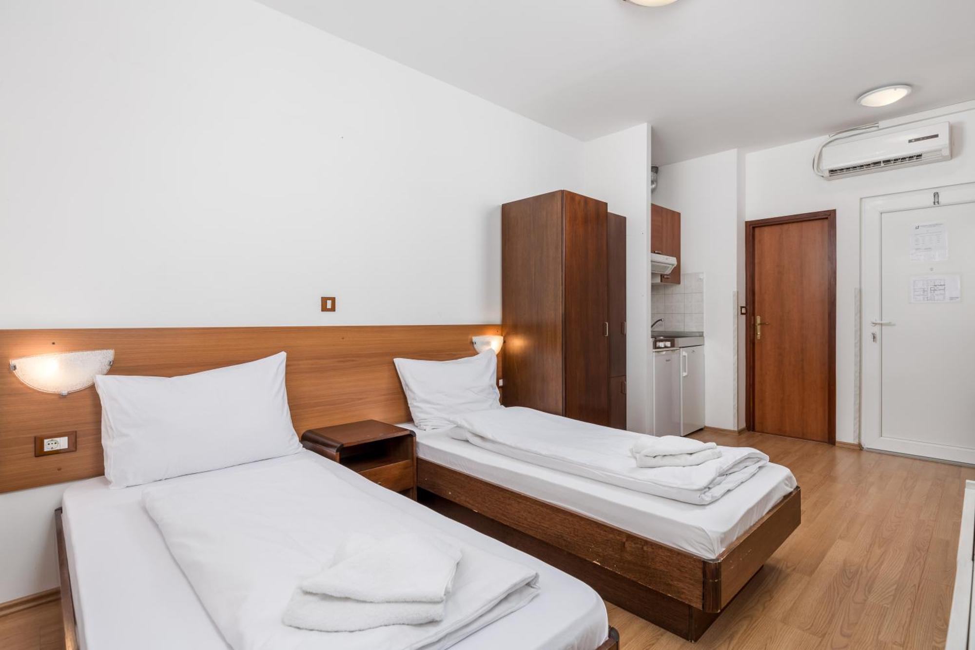 Apartments Liburnija オパティヤ エクステリア 写真
